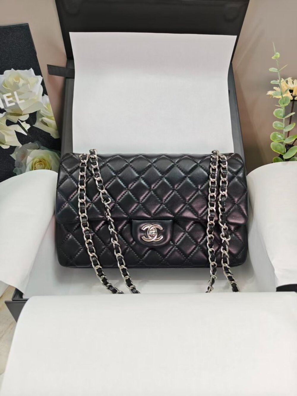 Chanel Black Lambskin Quilted Classic Flap Bag Sliver - Picture 8 of 8